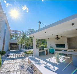 Luxury 5 Bedroom Beachfront Villa near Dubrovnik, Sleeps 11-12